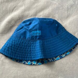 UVskinz blue bucket hat